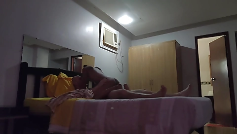 I make an amateur webcam vid with a hot ebony chick