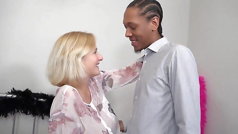 Mature doctor fuck her boyfriend's cock and cum on her pussy