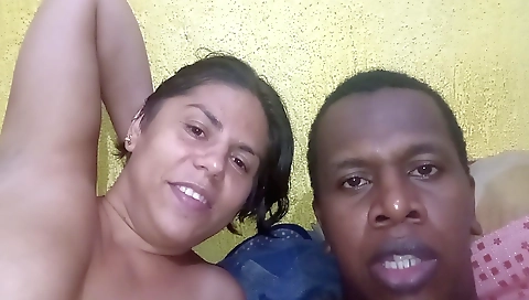 Amature ebony milf is getting fucked in the bedroom