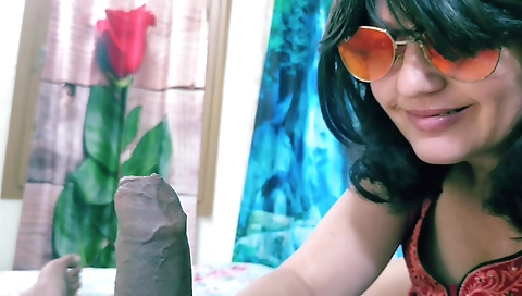 Mature milf shows you her natural curves and asks you to fuck her